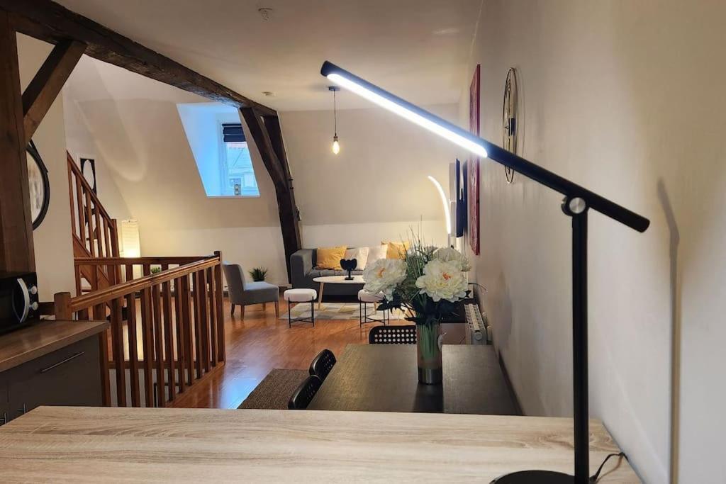 Grand Duplex Du Beffroi Apartment Douai Exterior photo